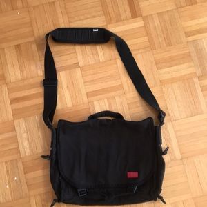 VANS MESSENGER /SHOULDER BAG